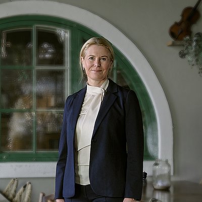 Helen Jelbe